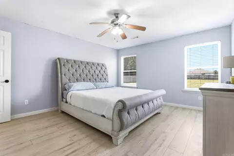 Bedroom - 9705 Zuber Rd, Alexander, AR 72002 photo 1 of 9
