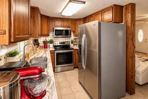 Kitchen - 1282 Jenny Rd, Rockport, AR 72104 photo 1 of 2