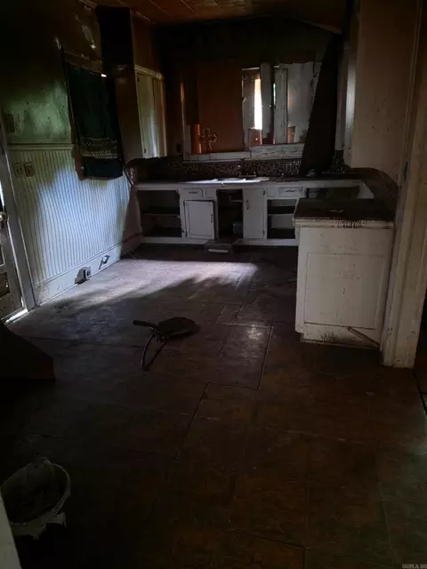 504 E 9th St, Smackover, AR 71762 photo 8