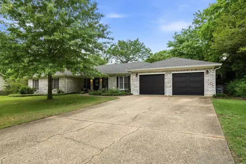 201 Quail Creek Rd, Hot Springs National Park, AR 79101