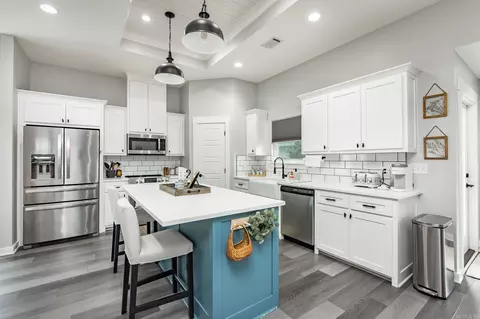 Kitchen - 1755 Hobbiton Cir, Conway, AR 72032 photo 1 of 4