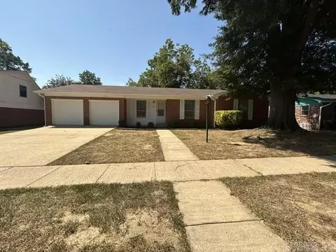 7317 Fairways Dr, Little Rock, AR 72204
