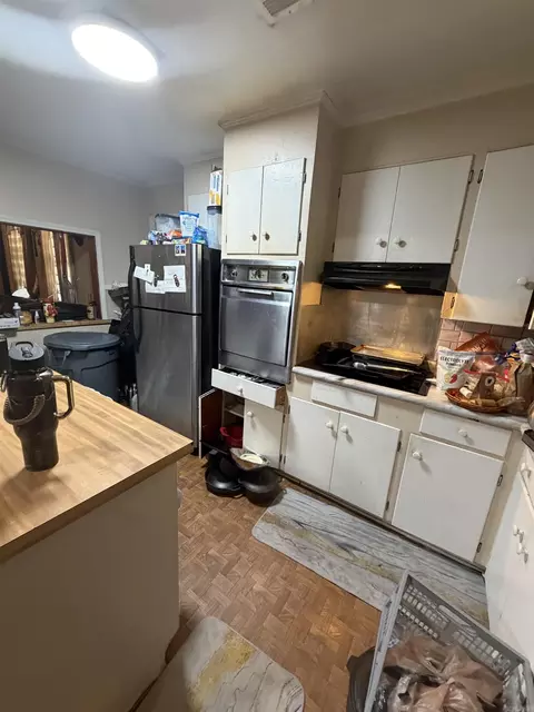 Kitchen - 1808 Belmoor Dr, Pine Bluff, AR 71601 photo 3 of 4