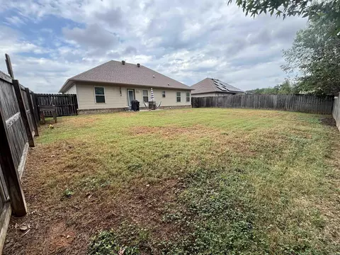 Exterior - 153 Meadow Dr, Beebe, AR 72012 photo 3 of 6