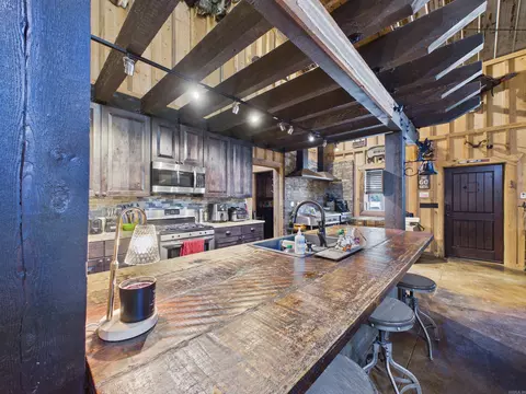 Kitchen - 1021 Hwy 91, Walnut Ridge, AR 72476 photo 1 of 4