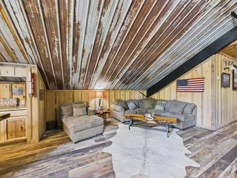 Living - 1021 Hwy 91, Walnut Ridge, AR 72476 photo 3 of 3