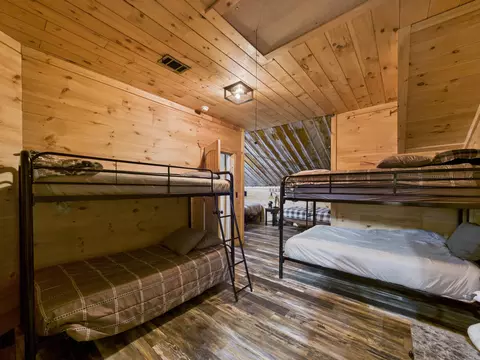 Bedroom - 1021 Hwy 91, Walnut Ridge, AR 72476 photo 3 of 4
