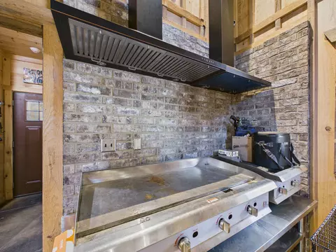 Kitchen - 1021 Hwy 91, Walnut Ridge, AR 72476 photo 3 of 4