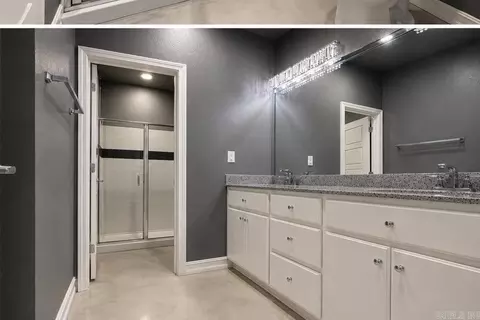 Bath - 368 Johnson Rd, Lonoke, AR 72086 photo 4 of 5