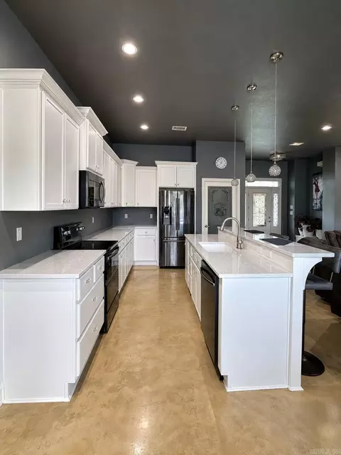 Kitchen - 368 Johnson Rd, Lonoke, AR 72086 photo 1 of 2