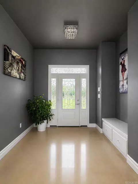 Entry Way - 368 Johnson Rd, Lonoke, AR 72086 photo 1 of 2