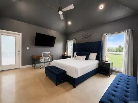 Bedroom - 368 Johnson Rd, Lonoke, AR 72086 photo 2 of 6
