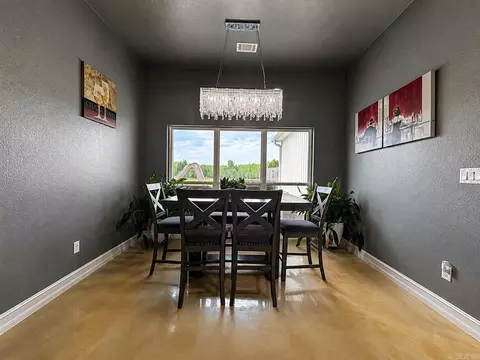 Dining - 368 Johnson Rd, Lonoke, AR 72086 photo 1 of 1