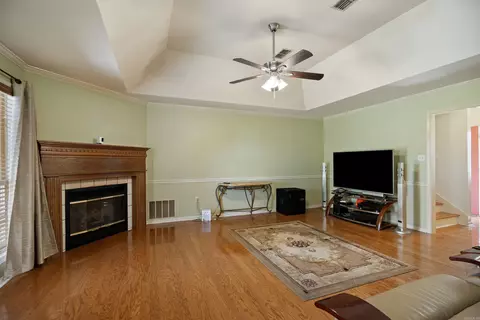 Living - 1404 Easy St, Trumann, AR 72472 photo 2 of 2