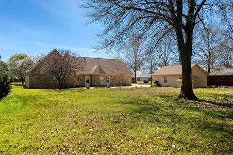 Exterior - 1404 Easy St, Trumann, AR 72472 photo 4 of 9
