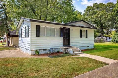 701 W 36th St, North Little Rock, AR 72118