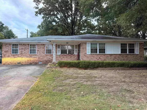 7312 Briarwood Dr, Little Rock, AR 72205