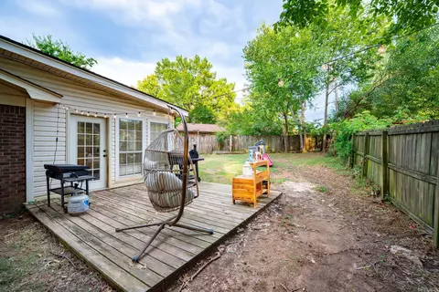 Exterior - 1320 Sunset Dr, Conway, AR 72032 photo 4 of 6