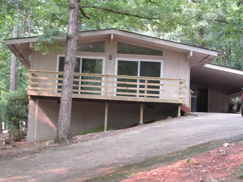 7 Santa Maria Ln, Hot Springs Village, AR 71909