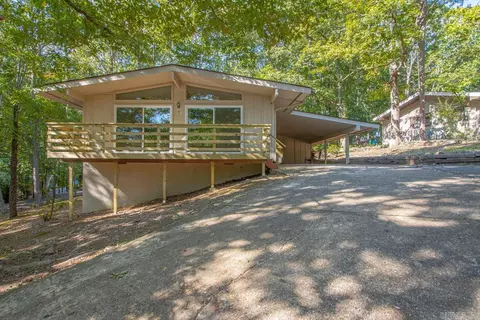 7 Santa Maria Ln, Hot Springs Village, AR 71909