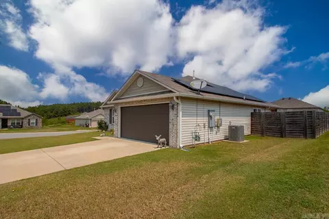 Exterior - 3000 Emerald Park Trl, Bauxite, AR 72011 photo 4 of 10