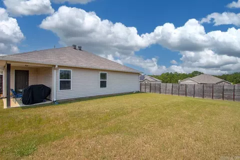 Exterior - 3000 Emerald Park Trl, Bauxite, AR 72011 photo 6 of 10