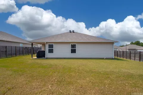 Exterior - 3000 Emerald Park Trl, Bauxite, AR 72011 photo 7 of 10