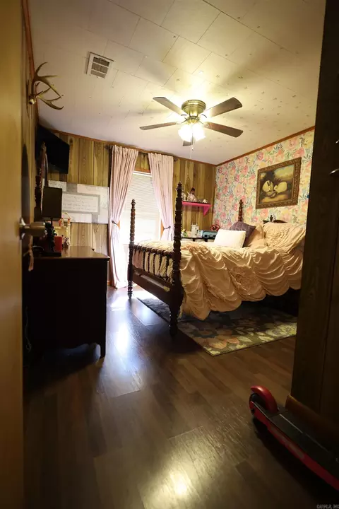 Bedroom - 303 County Road 401, Rector, AR 72461 photo 2 of 5