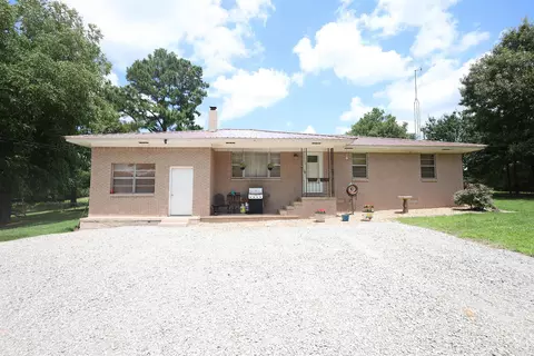 Exterior - 303 County Road 401, Rector, AR 72461 photo 2 of 11