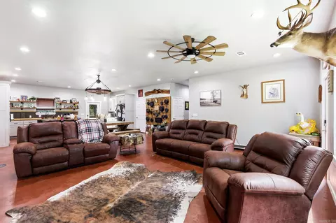 Living - 105 Lamb Park Rd, Lonoke, AR 72086 photo 1 of 3
