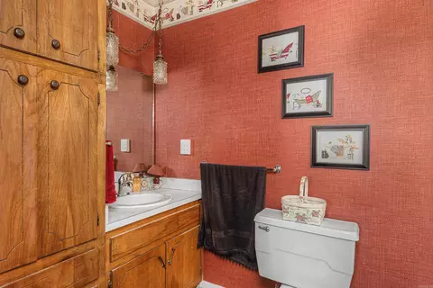Bath - 1503 Silver Fox, Pine Bluff, AR 71603 photo 3 of 3
