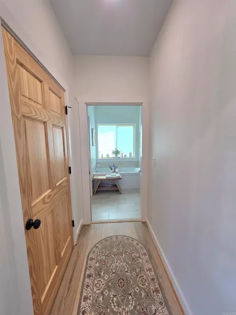 Entry Way - 201 Whitfield Ave, Mountain View, AR 72560 photo 1 of 1