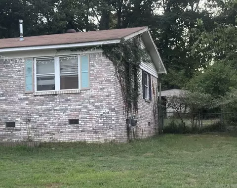 Exterior - 343 Kight Rd, Malvern, AR 72104 photo 4 of 6