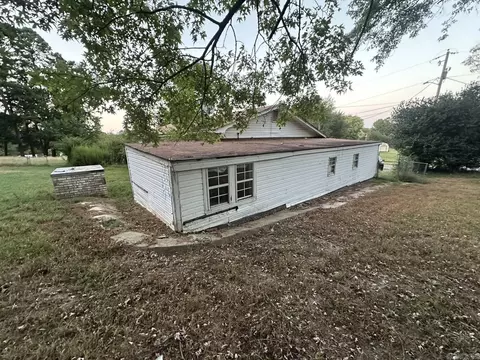 Exterior - 343 Kight Rd, Malvern, AR 72104 photo 6 of 6