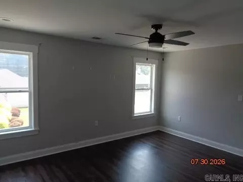 Living - 2928 Creekside Dr, Alexander, AR 72002 photo 6 of 7
