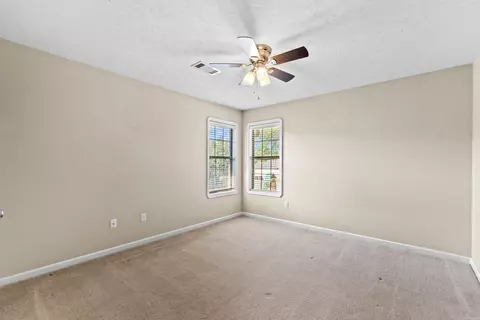 Bedroom - 1685 Nuthatch Cir, Conway, AR 72034 photo 4 of 7