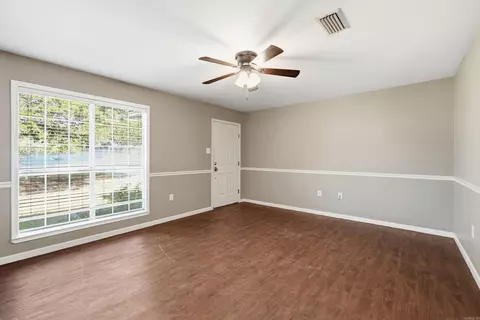 Living - 128 Eve Ln, Conway, AR 72034 photo 3 of 4
