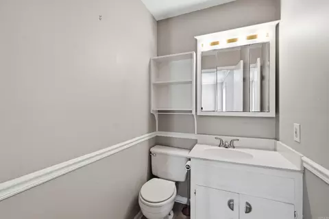 Bath - 128 Eve Ln, Conway, AR 72034 photo 1 of 2