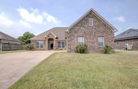 2309 Birkstone Dr, North Little Rock, AR 72117