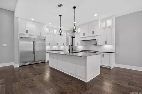 Kitchen - 6845 Hilo Ave, Benton, AR 72019 photo 2 of 3