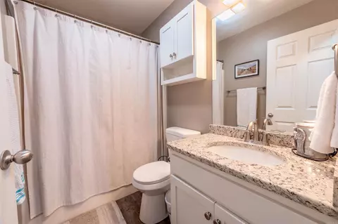 Bath - 17 Robin Ln, Cabot, AR 72023 photo 5 of 5