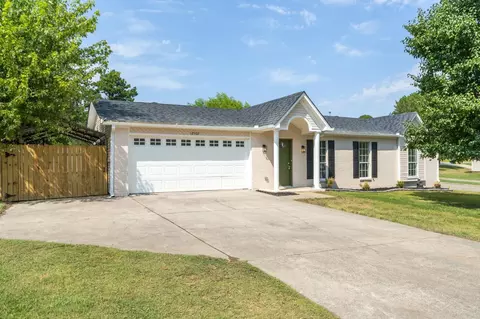 Exterior - 12902 Carousel Dr, Alexander, AR 72002 photo 4 of 10