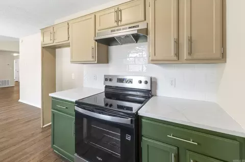 Kitchen - 12902 Carousel Dr, Alexander, AR 72002 photo 3 of 3