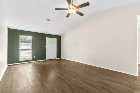 Living - 12902 Carousel Dr, Alexander, AR 72002 photo 3 of 7