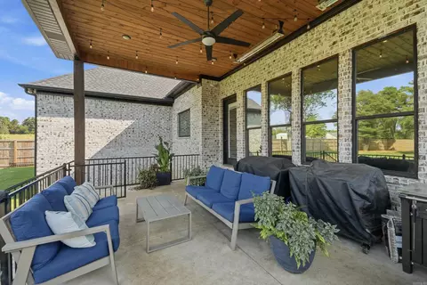 Exterior - 98 Hargrove Rd, Greenbrier, AR 72058 photo 4 of 10