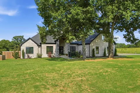 Exterior - 98 Hargrove Rd, Greenbrier, AR 72058 photo 8 of 10