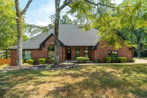 212 Quail Creek Rd, Hot Springs, AR 71901
