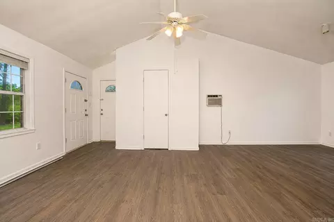 Living - 3204 W 16, Pine Bluff, AR 71603 photo 5 of 7
