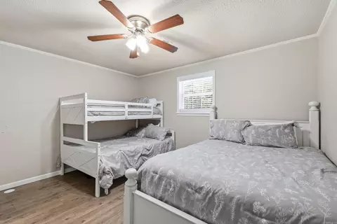 Bedroom - 29 Pine Needle Rd, Higden, AR 72067 photo 2 of 8