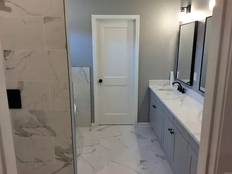Bath - 4113 Mayberry St, Pine Bluff, AR 71603 photo 6 of 9